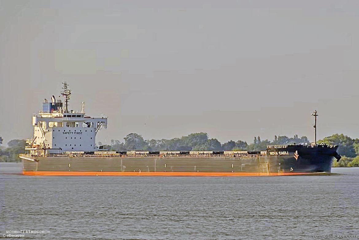 Nova-Caeli - Bulk Carrier vessel registered in Panama