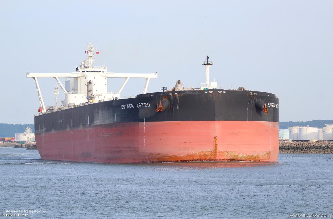 Esteem-Astro - Crude Oil Tanker vessel registered in Panama