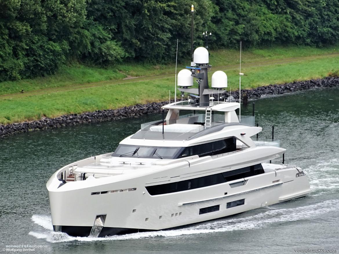 Sp1 - Sailing Vessel vessel registered in Cayman Islands
