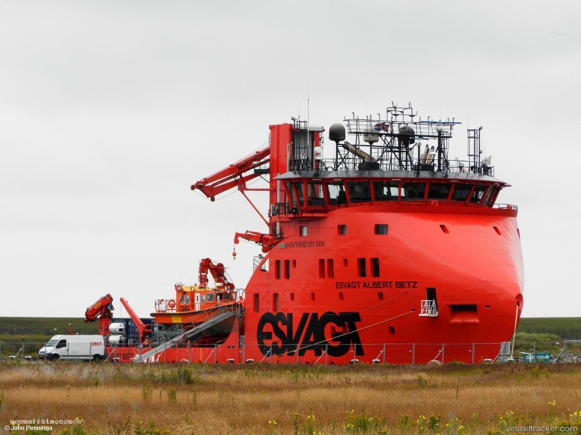 Esvagt-Albert-Betz - Work Repair Vessel vessel registered in Denmark