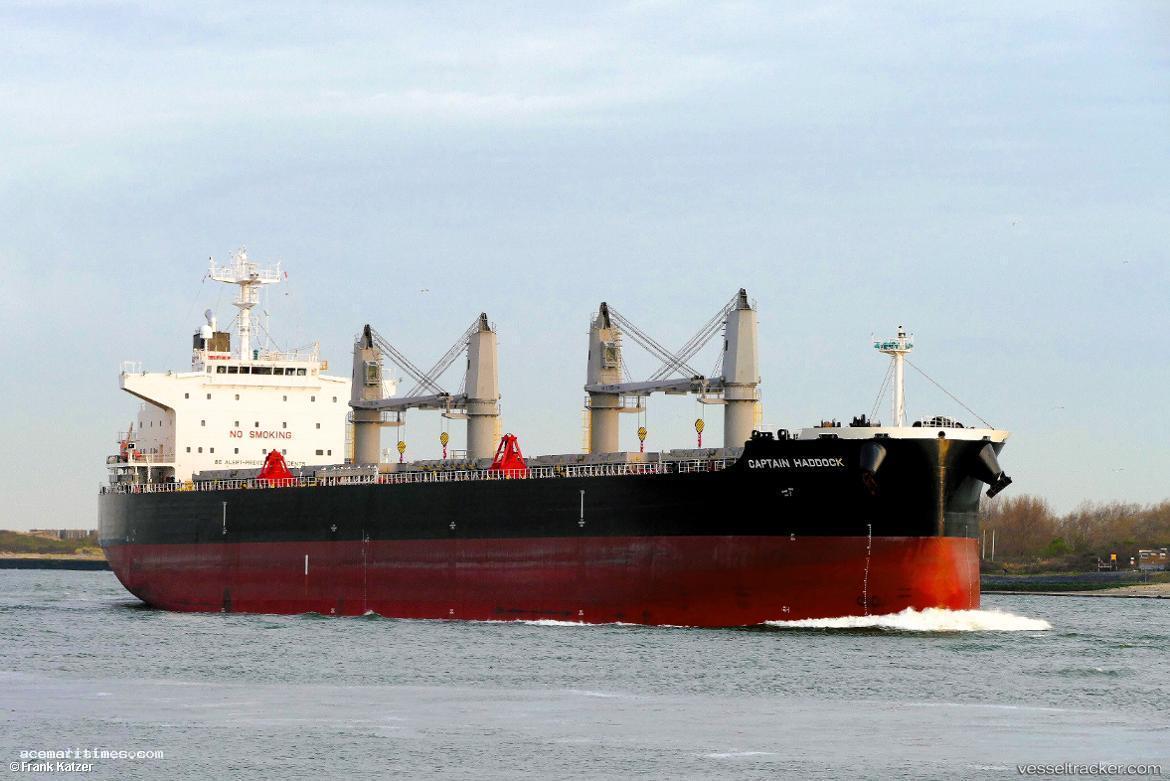 Captain-Haddock - Bulk Carrier vessel registered in Marshall Islands