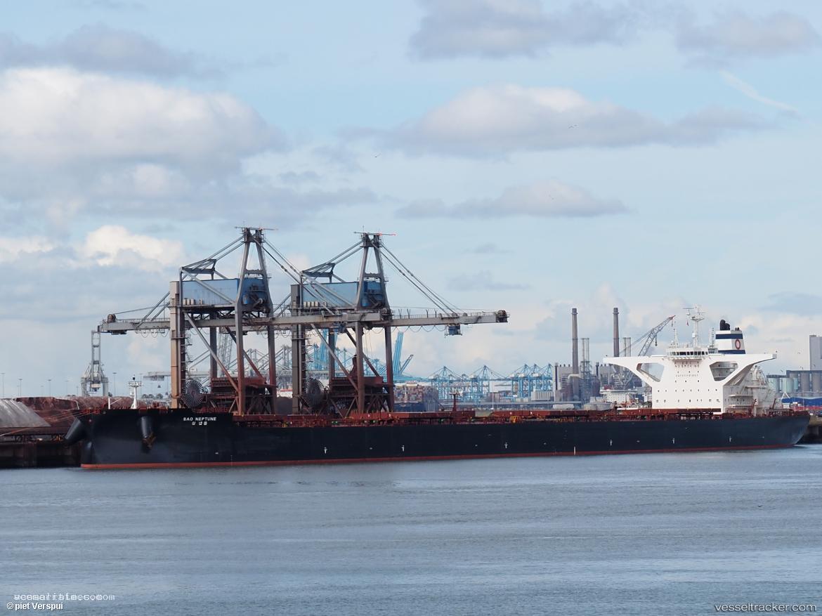 Sao-Neptune - Ore Carrier vessel registered in Marshall Islands