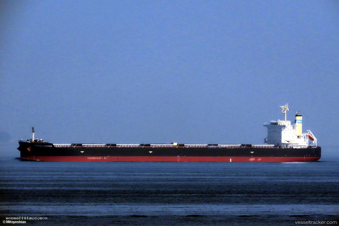 Ocean-Legend - Bulk Carrier vessel registered in Hong Kong