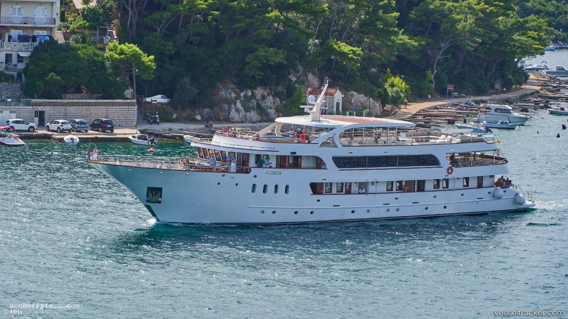 Adris - Passenger Ship vessel registered in Croatia