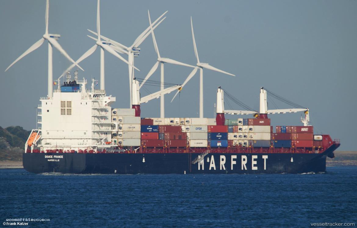Douce-France - Container Ship vessel registered in France