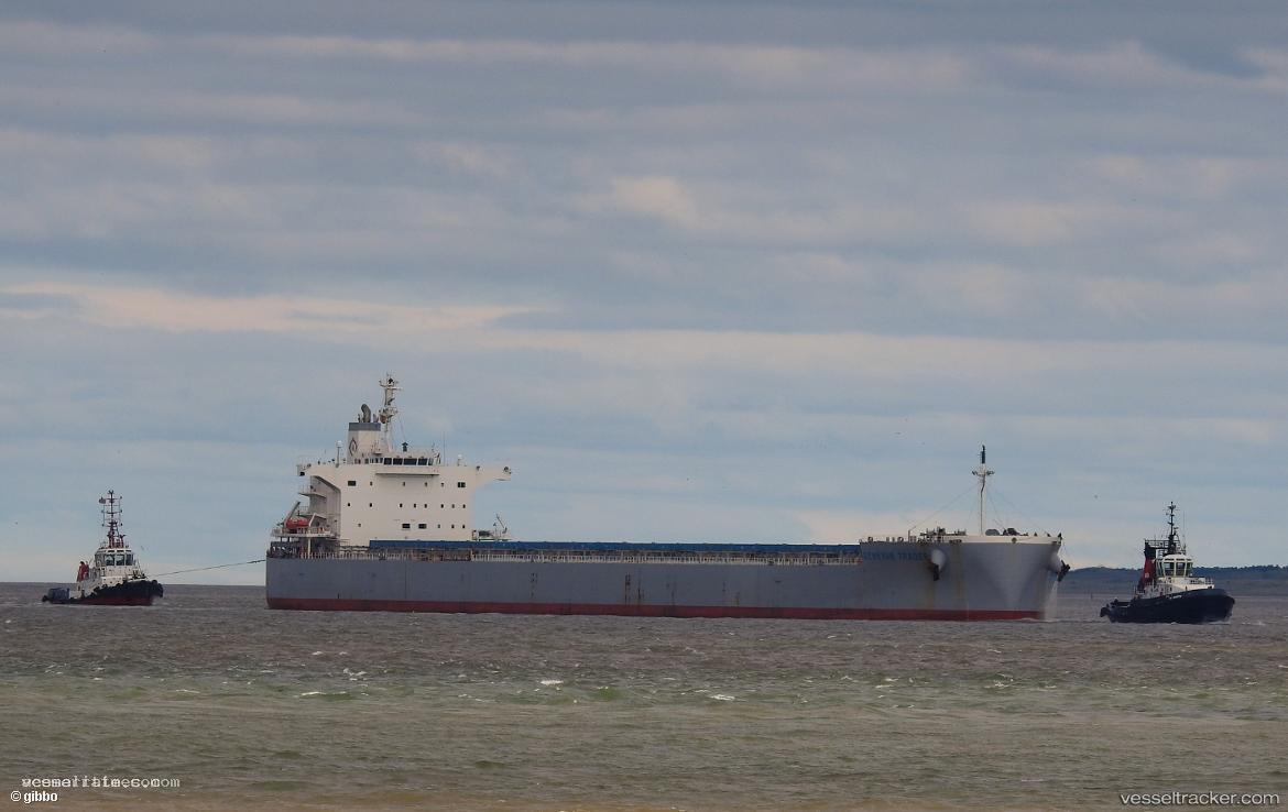 Genevan-Trader - Bulk Carrier vessel registered in Panama