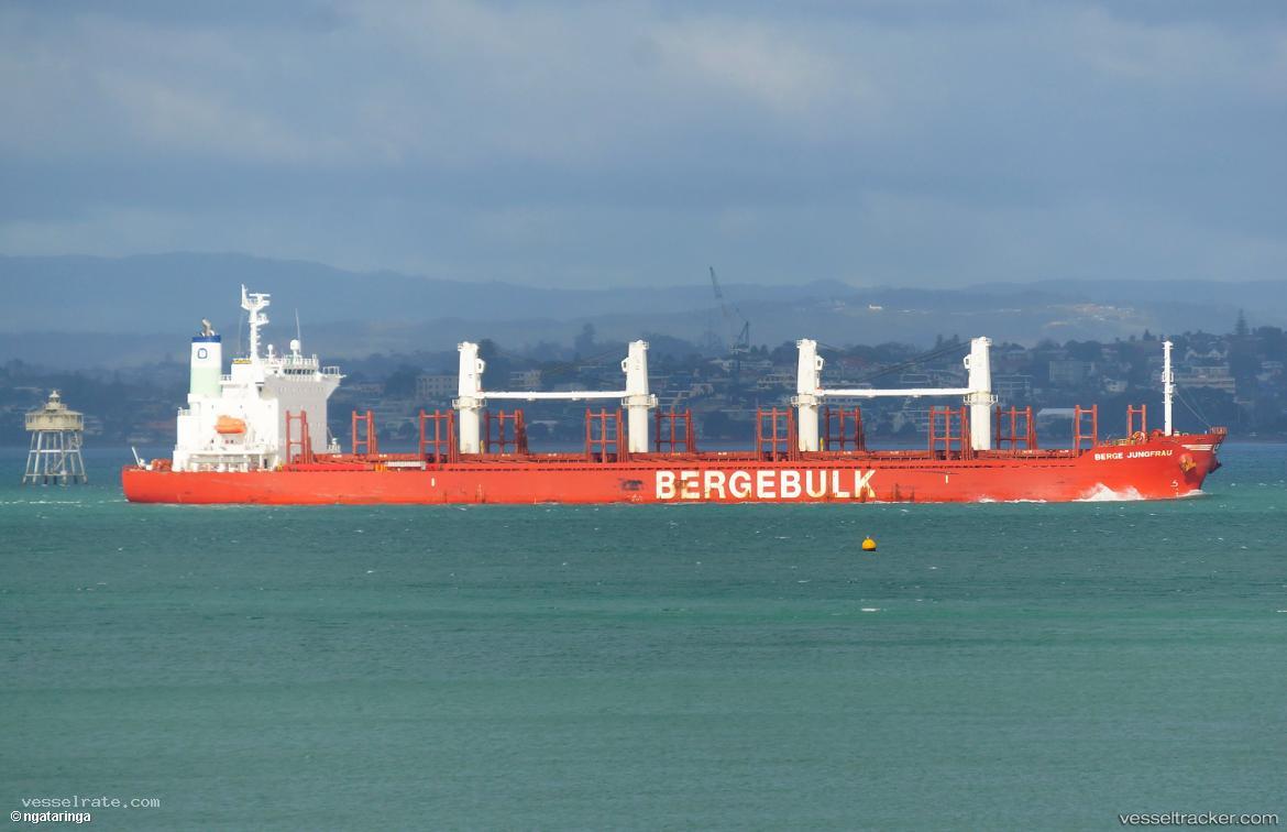 Berge-Jungfrau - Bulk Carrier vessel registered in United Kingdom