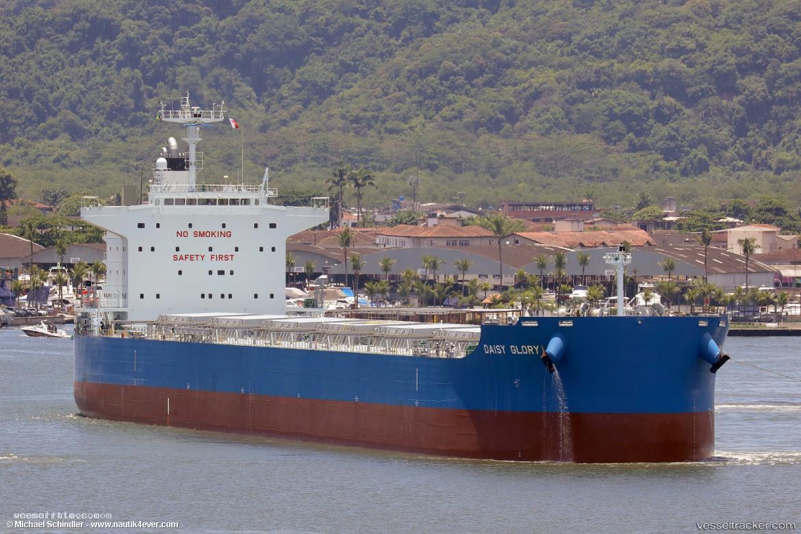 Daisy-Glory - Bulk Carrier vessel registered in Panama