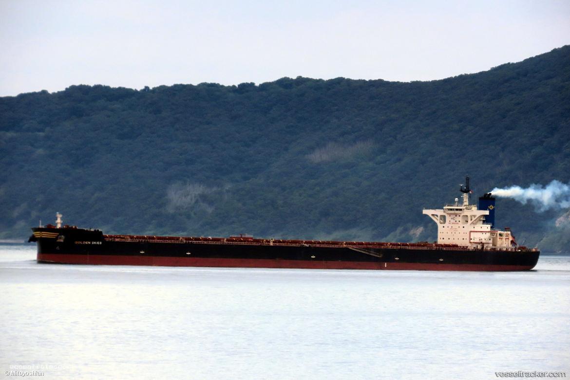 Golden-Skies - Bulk Carrier vessel registered in Marshall Islands