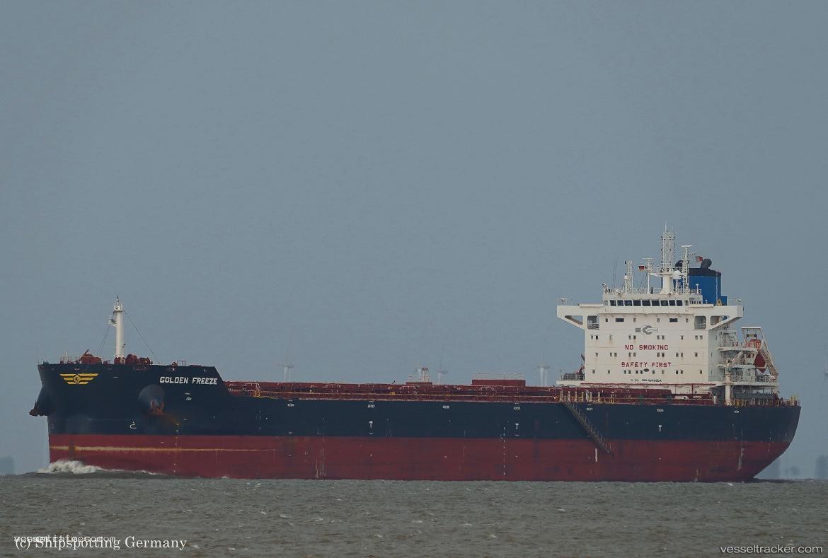 Golden-Freeze - Bulk Carrier vessel registered in Marshall Islands