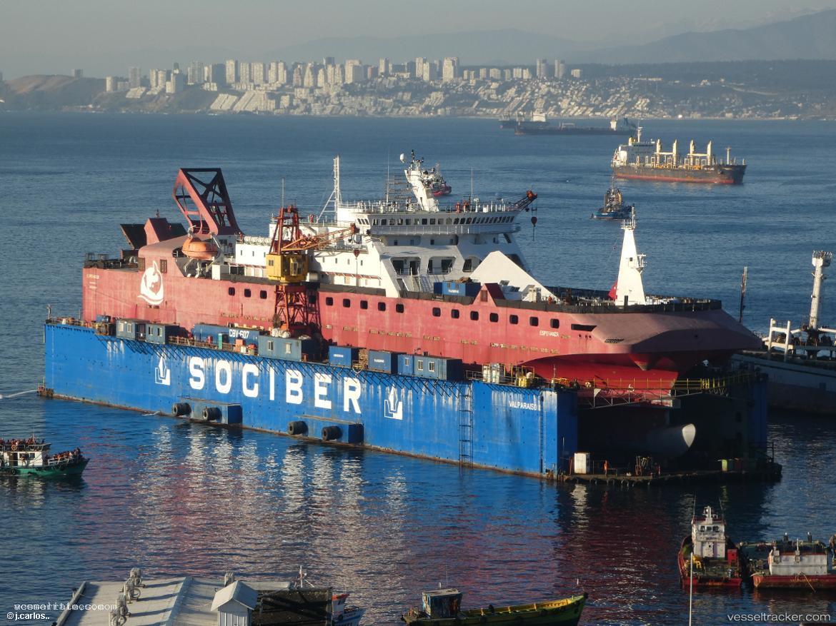 Esperanza - Passenger Ro Ro Cargo Ship vessel registered in Chile
