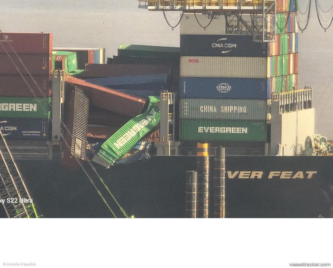 Ever-Feat - Container Ship vessel registered in Liberia