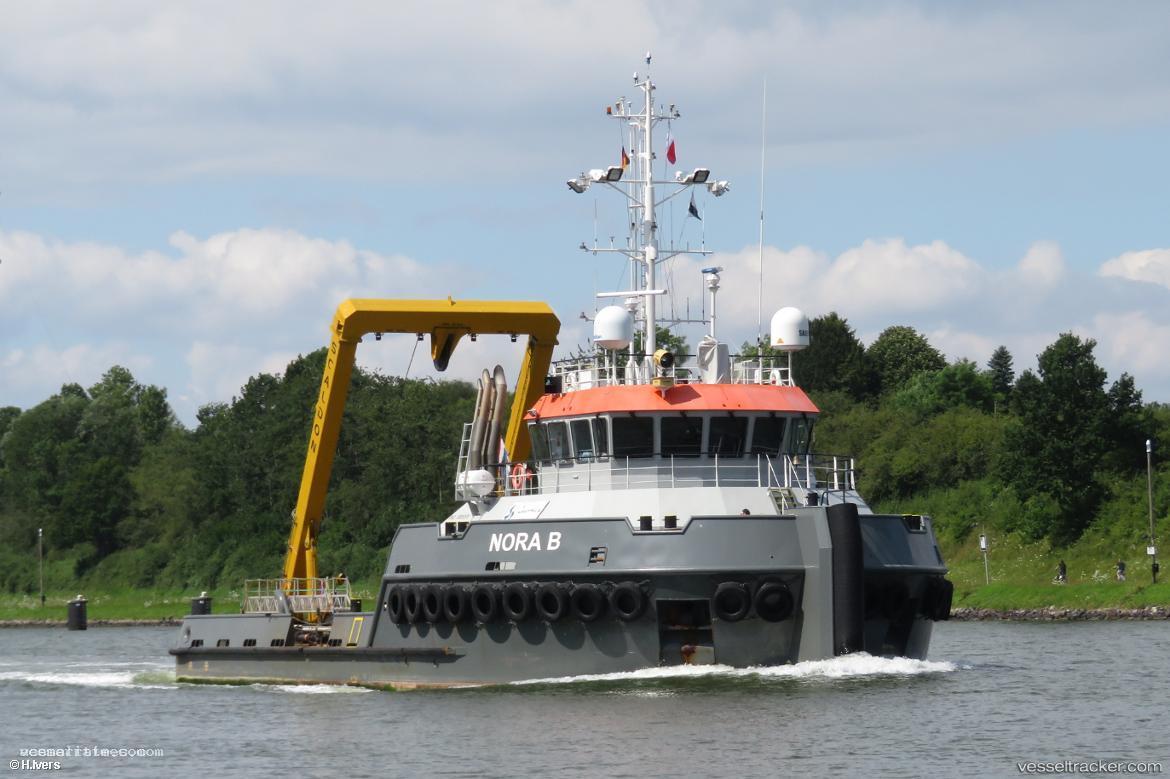 Nora-B - Tug vessel registered in Netherlands