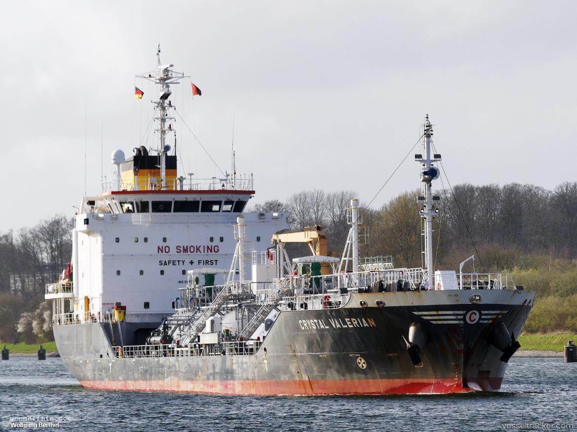Crystal-Valerian - Lpg Tanker vessel registered in Singapore