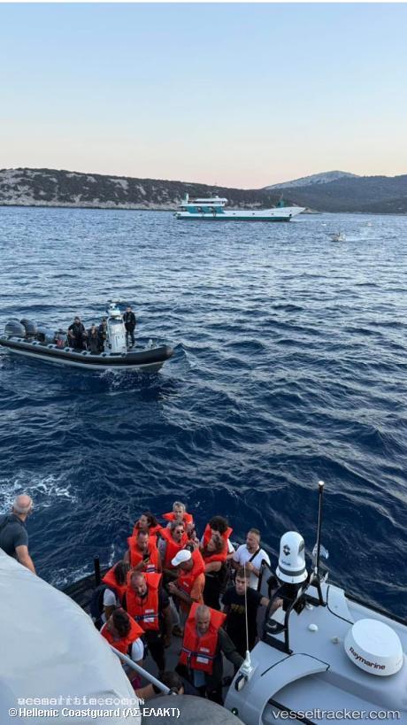Pan.paravouniotissa - Passenger Ro Ro Cargo Ship vessel registered in Greece