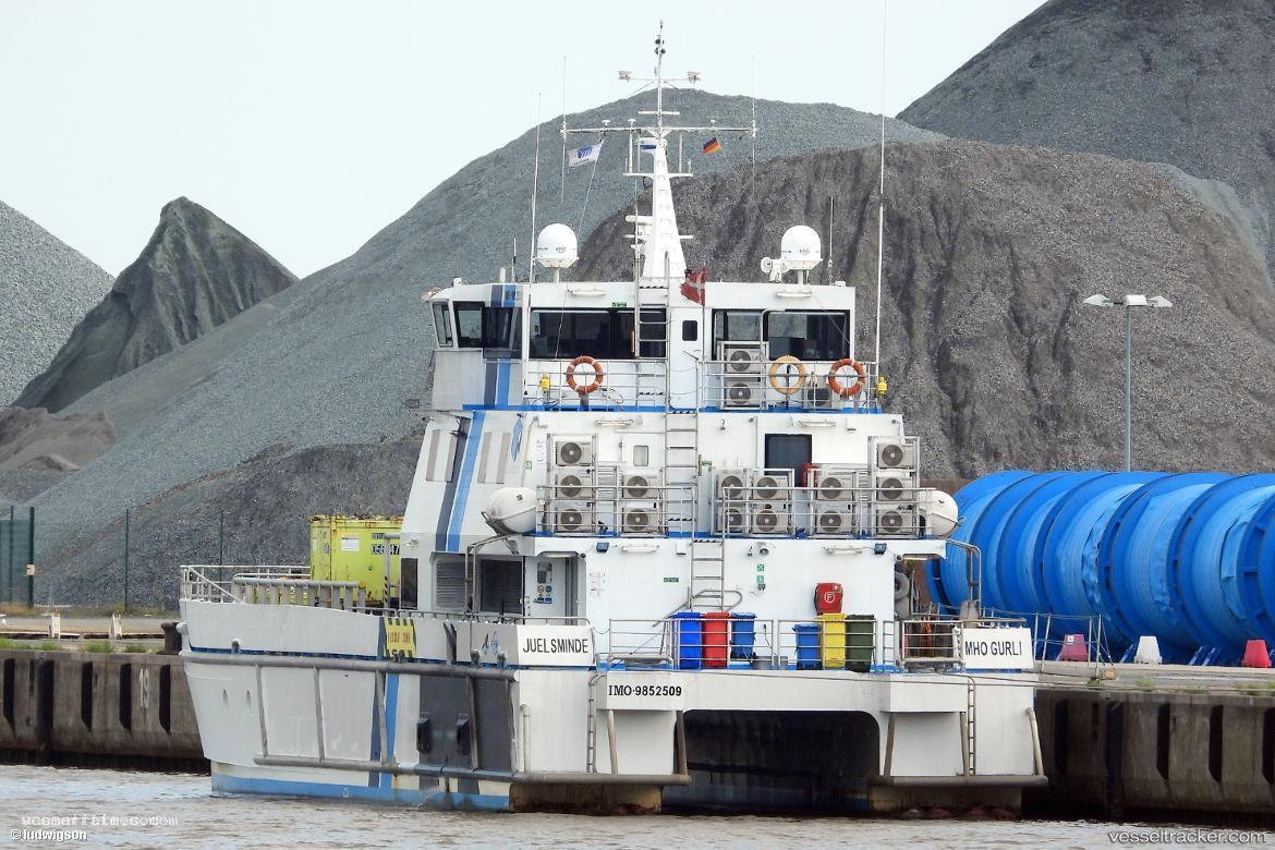 Mho-Gurli - Crewboat vessel registered in Denmark