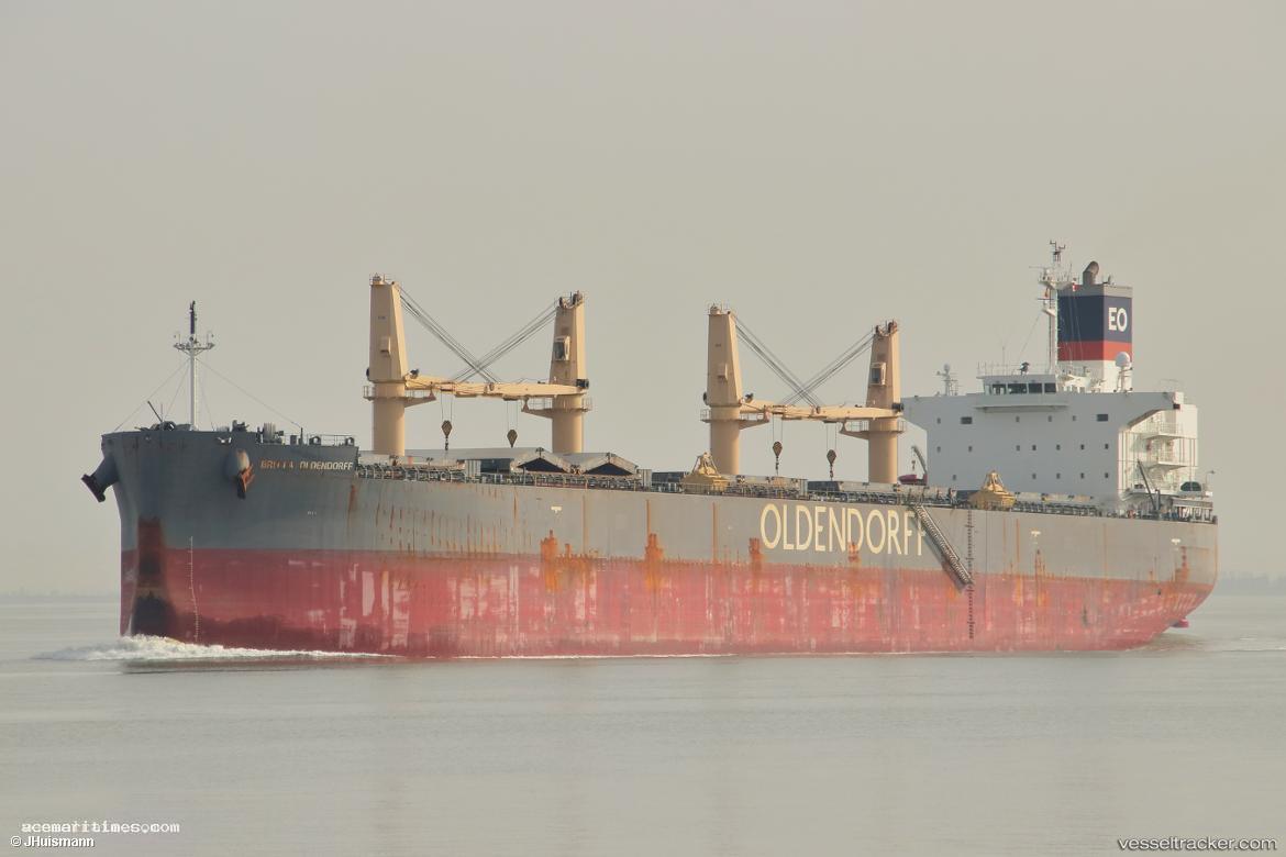 Britta-Oldendorff - Bulk Carrier vessel registered in Portugal