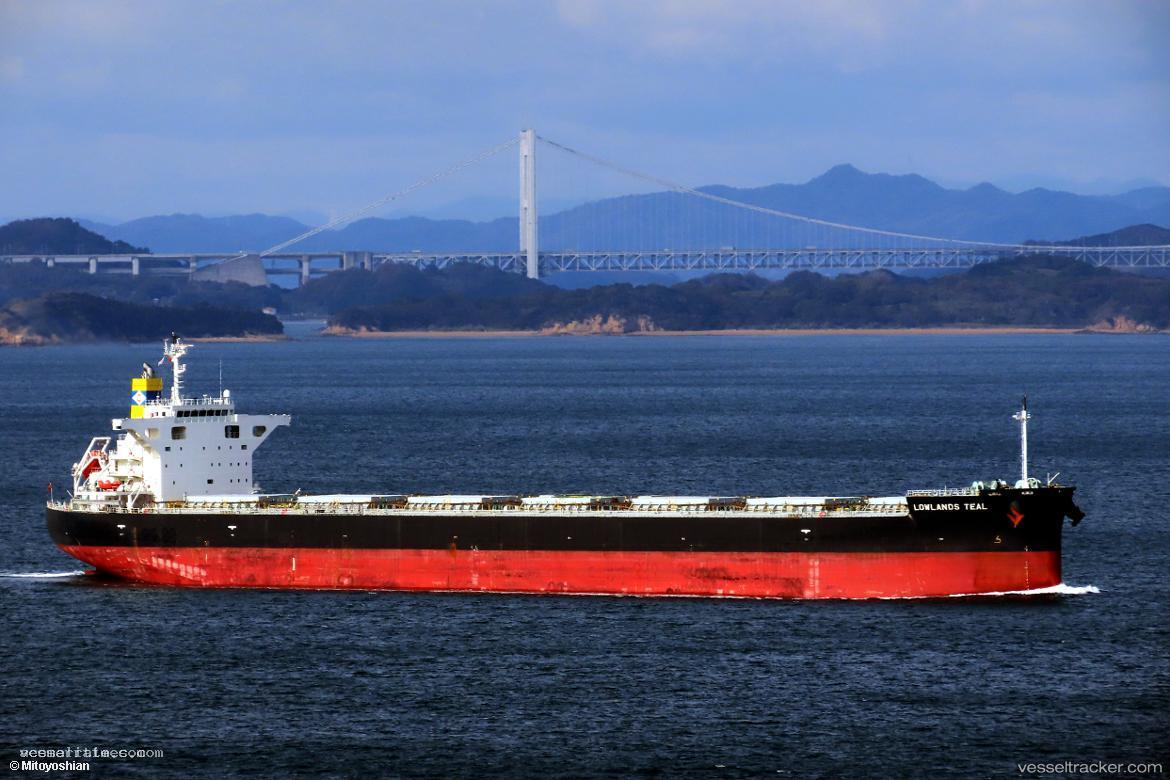 Lowlands-Teal - Bulk Carrier vessel registered in Singapore