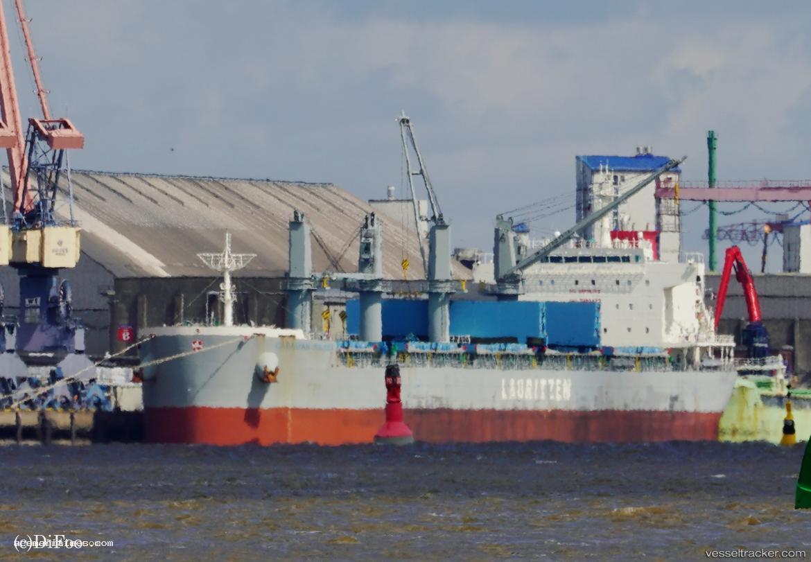 Canadian-Bulker - Bulk Carrier vessel registered in Denmark