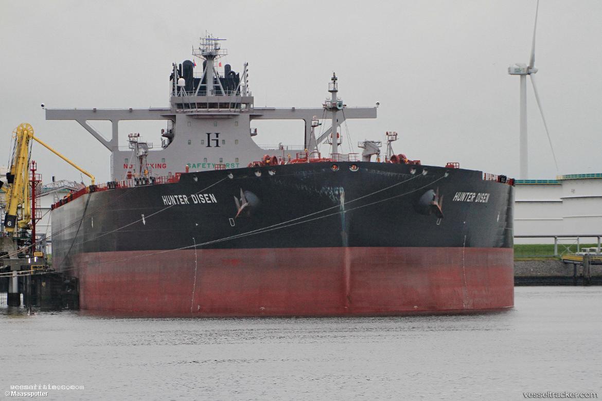 Maran-Mars - Crude Oil Tanker vessel registered in Marshall Islands