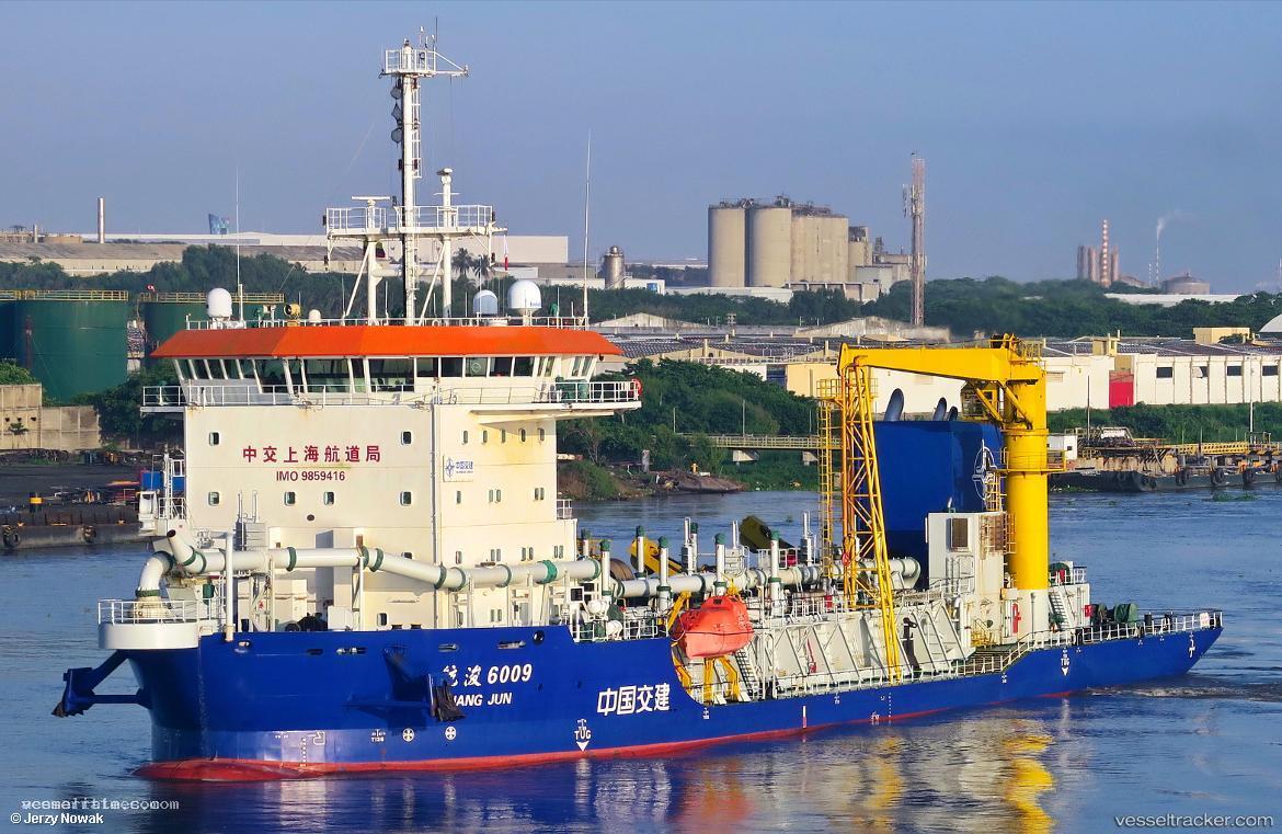 Hang-Jun-6009 - Hopper Dredger vessel registered in China