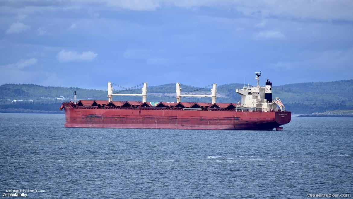 Federal-Illinois - Bulk Carrier vessel registered in Panama