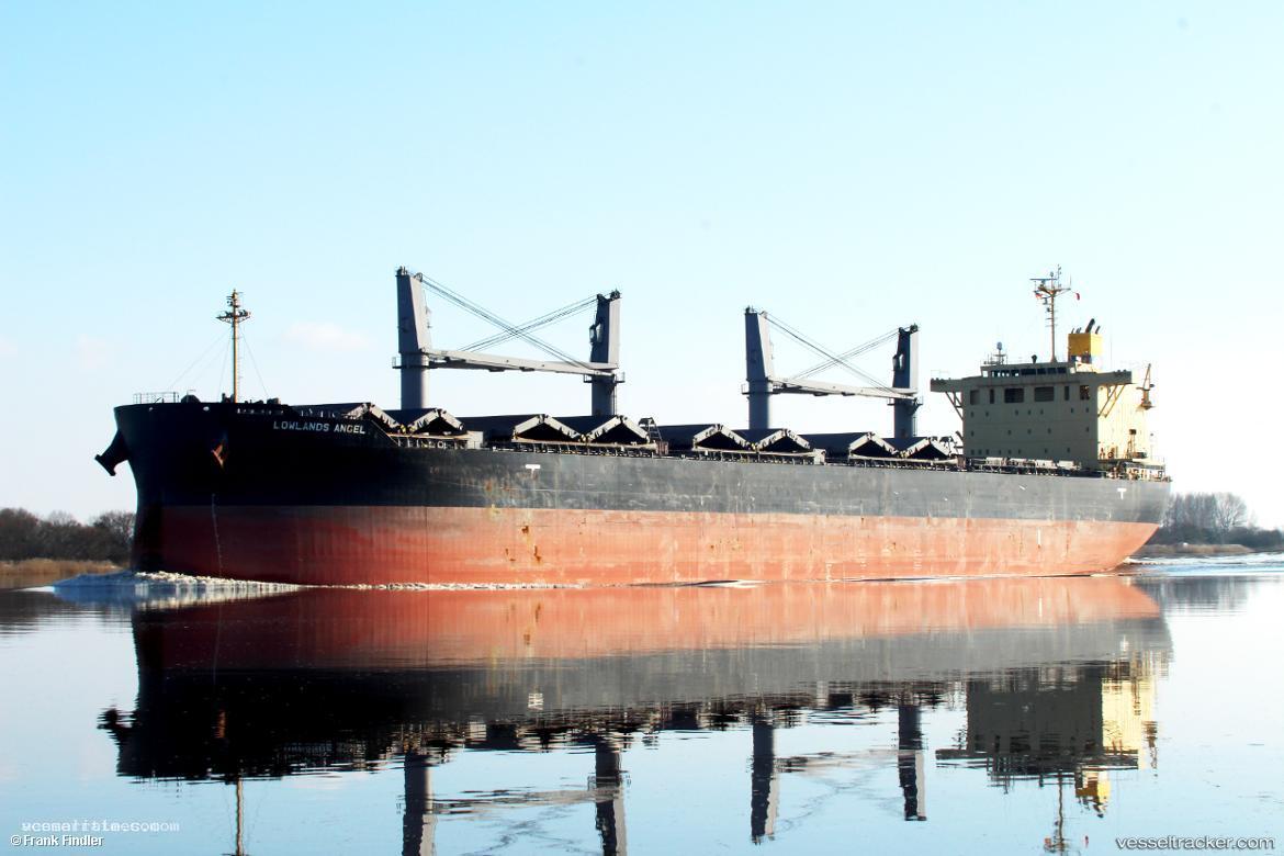 Lowlands-Angel - Bulk Carrier vessel registered in Liberia
