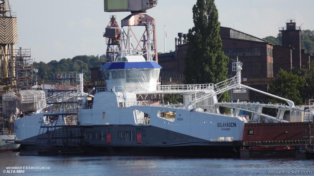 Solavagen - Passenger Ro Ro Cargo Ship vessel registered in Norway