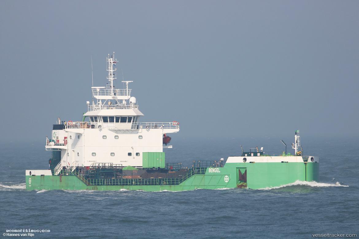 Bengel - Dredger vessel registered in Luxembourg