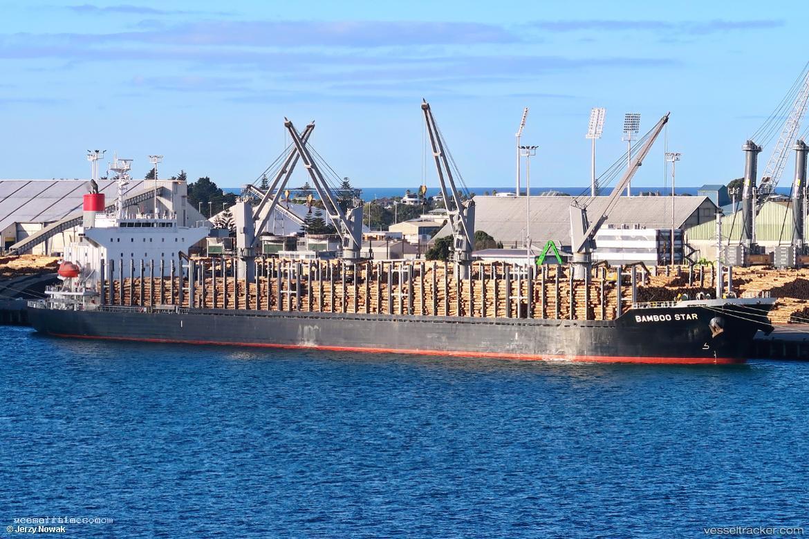 Ocean-Flora - General Cargo Ship vessel registered in Liberia