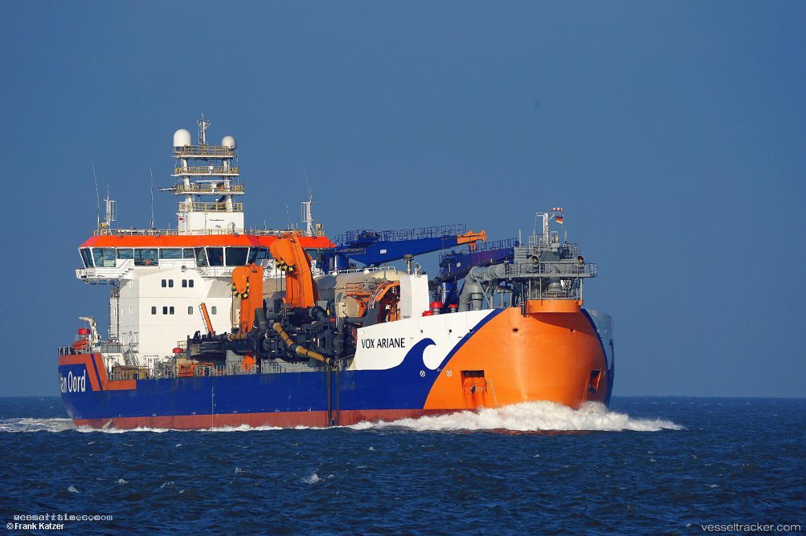 Vox-Ariane - Hopper Dredger vessel registered in Netherlands