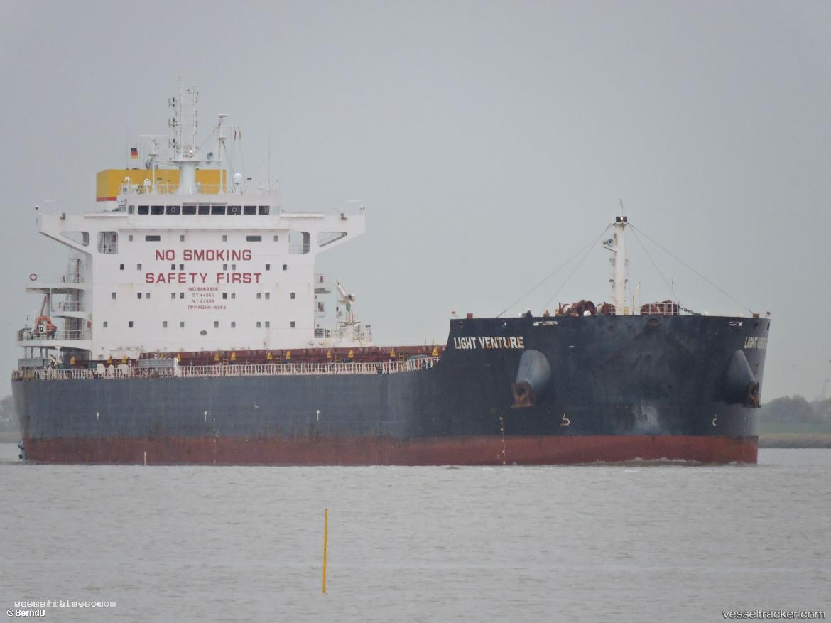 Light-Venture - Bulk Carrier vessel registered in Hong Kong