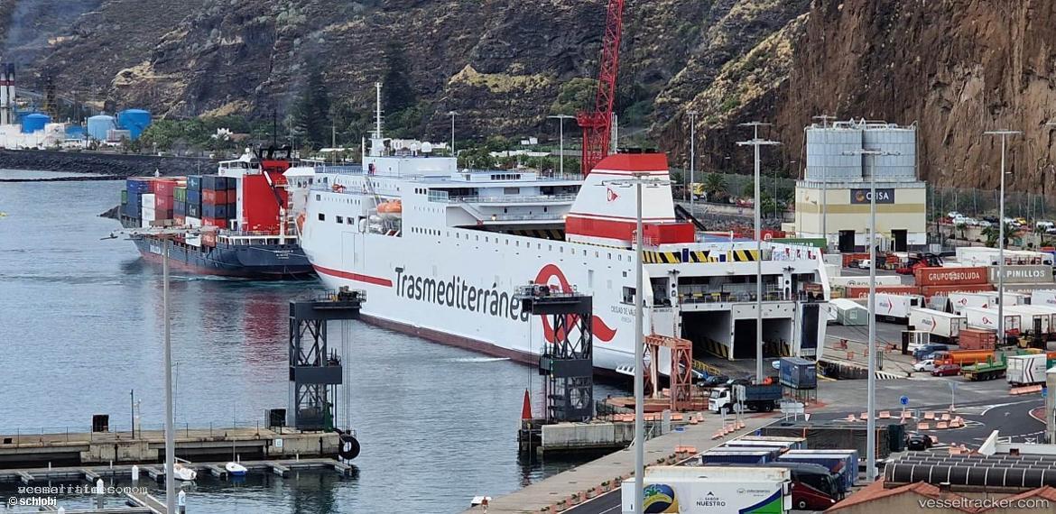 Ciudad-De-Valencia - Passenger Ro Ro Cargo Ship vessel registered in Italy