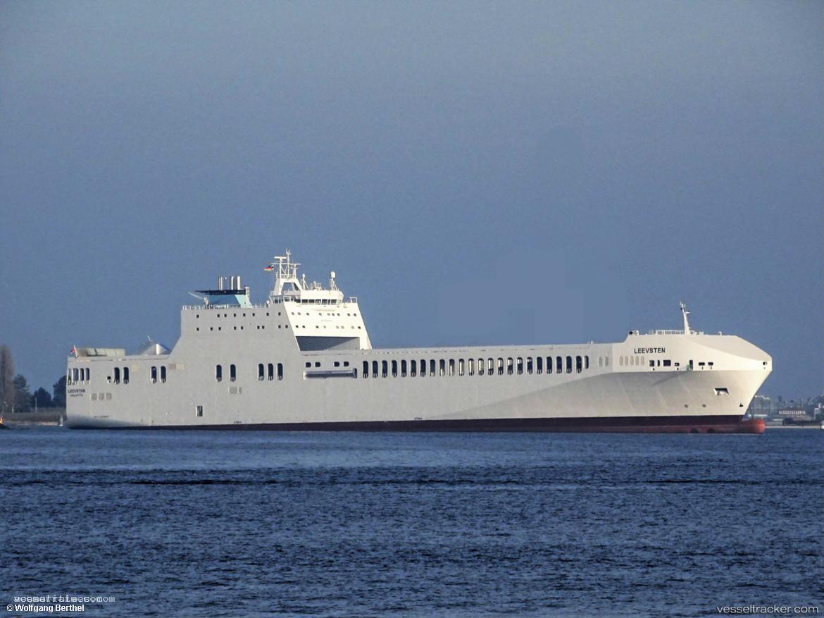 Leevsten - Ro Ro Cargo Ship vessel registered in Singapore