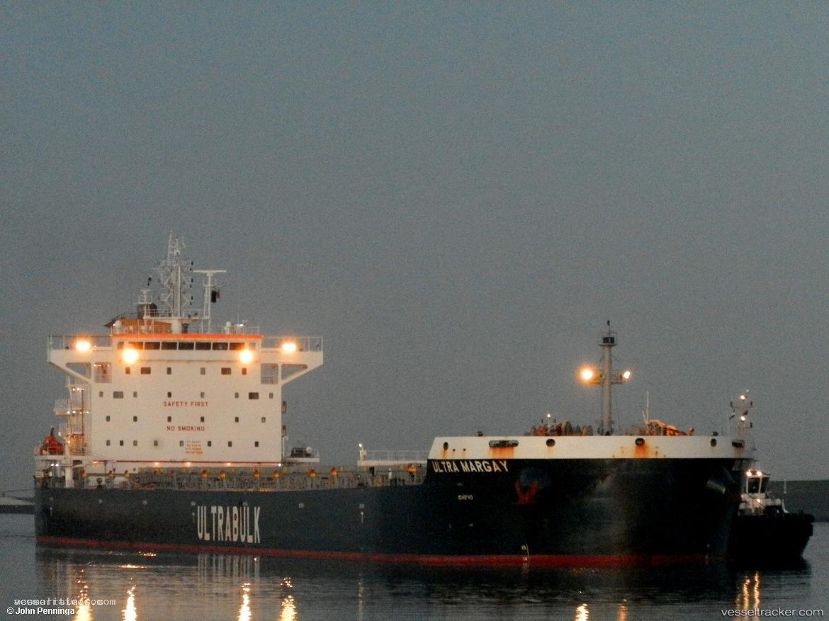 Ultra-Margay - Bulk Carrier vessel registered in Singapore