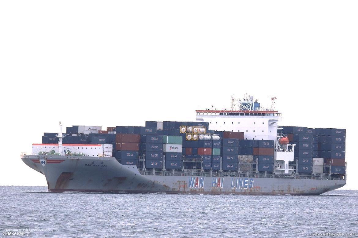 Wan-Hai-325 - Container Ship vessel registered in Singapore