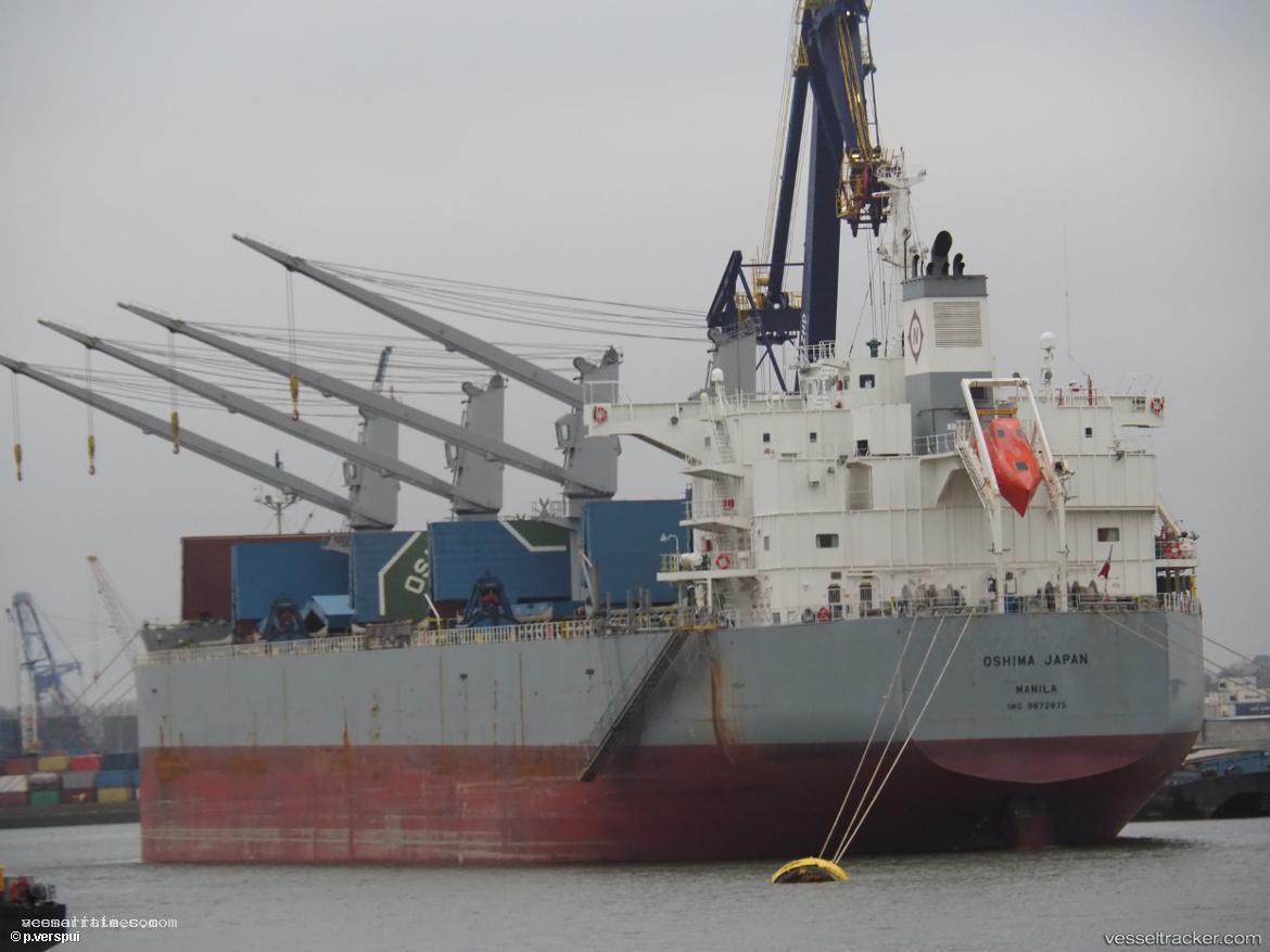 Oshima-Japan - Bulk Carrier vessel registered in Philippines