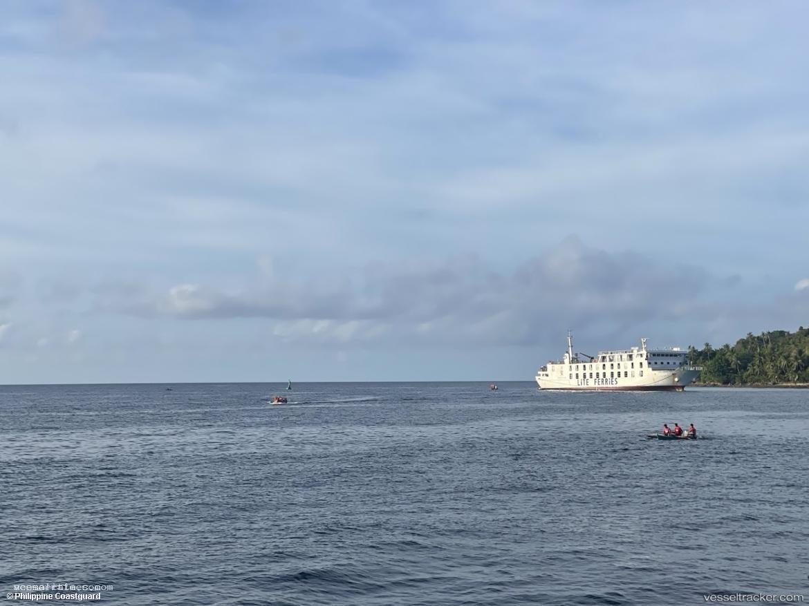 Lite-Ferry-Five - Passenger Ro Ro Cargo Ship vessel registered in Philippines