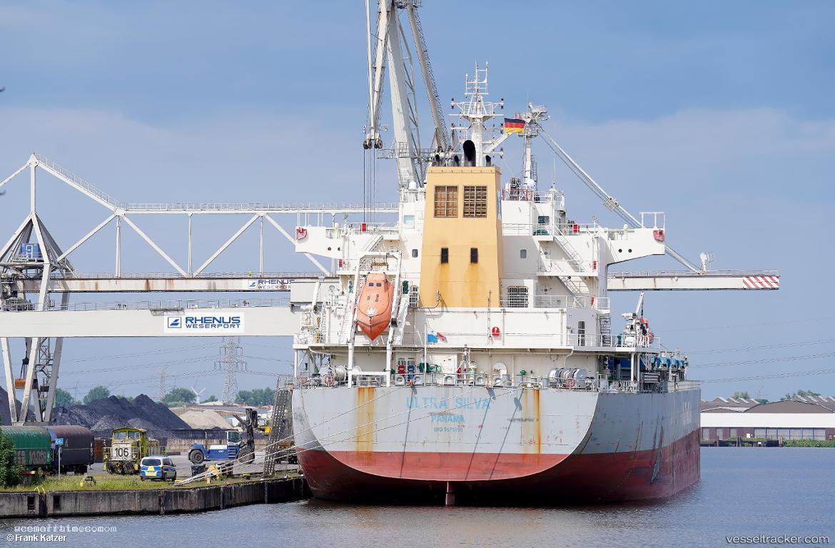 Ultra-Silva - Bulk Carrier vessel registered in Panama