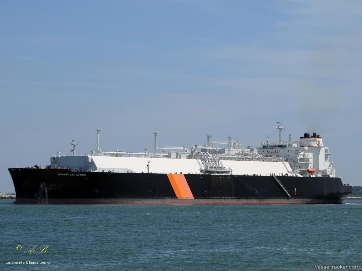 Diamond-Gas-Victoria - Lng Tanker vessel registered in Singapore