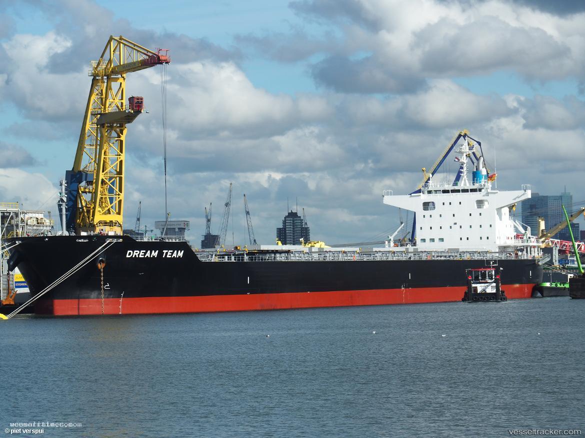 Dream-Team - Bulk Carrier vessel registered in Panama