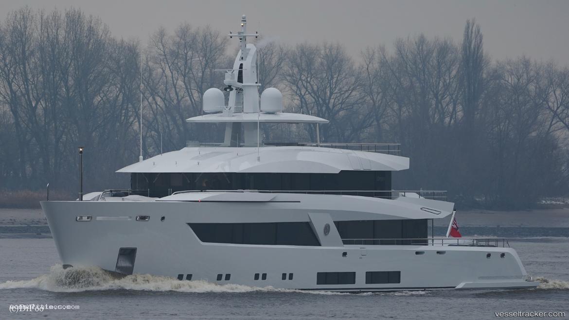 Moon-Sand - Sailing Vessel vessel registered in Cayman Islands