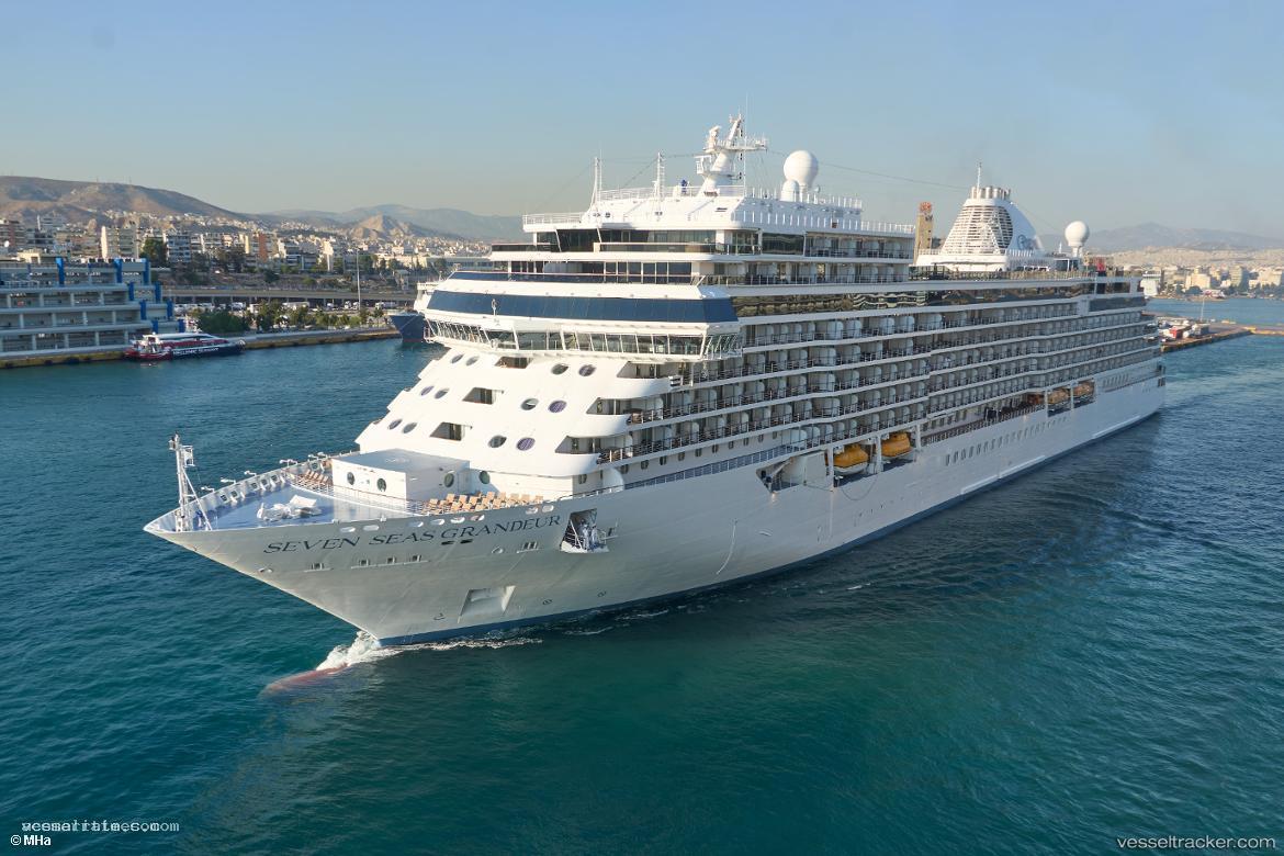 Seven-Seas-Grandeur - Cruise Ship vessel registered in Marshall Islands