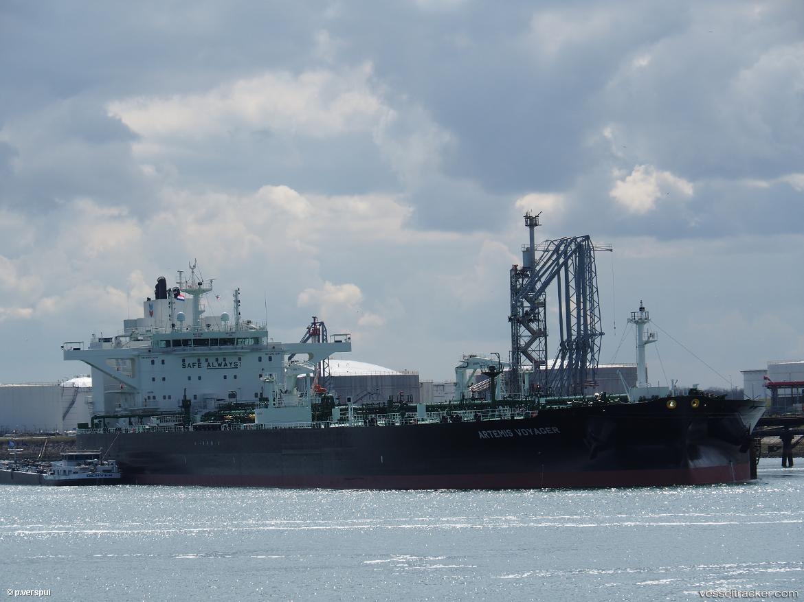 Artemis-Voyager - Crude Oil Tanker vessel registered in Bahamas