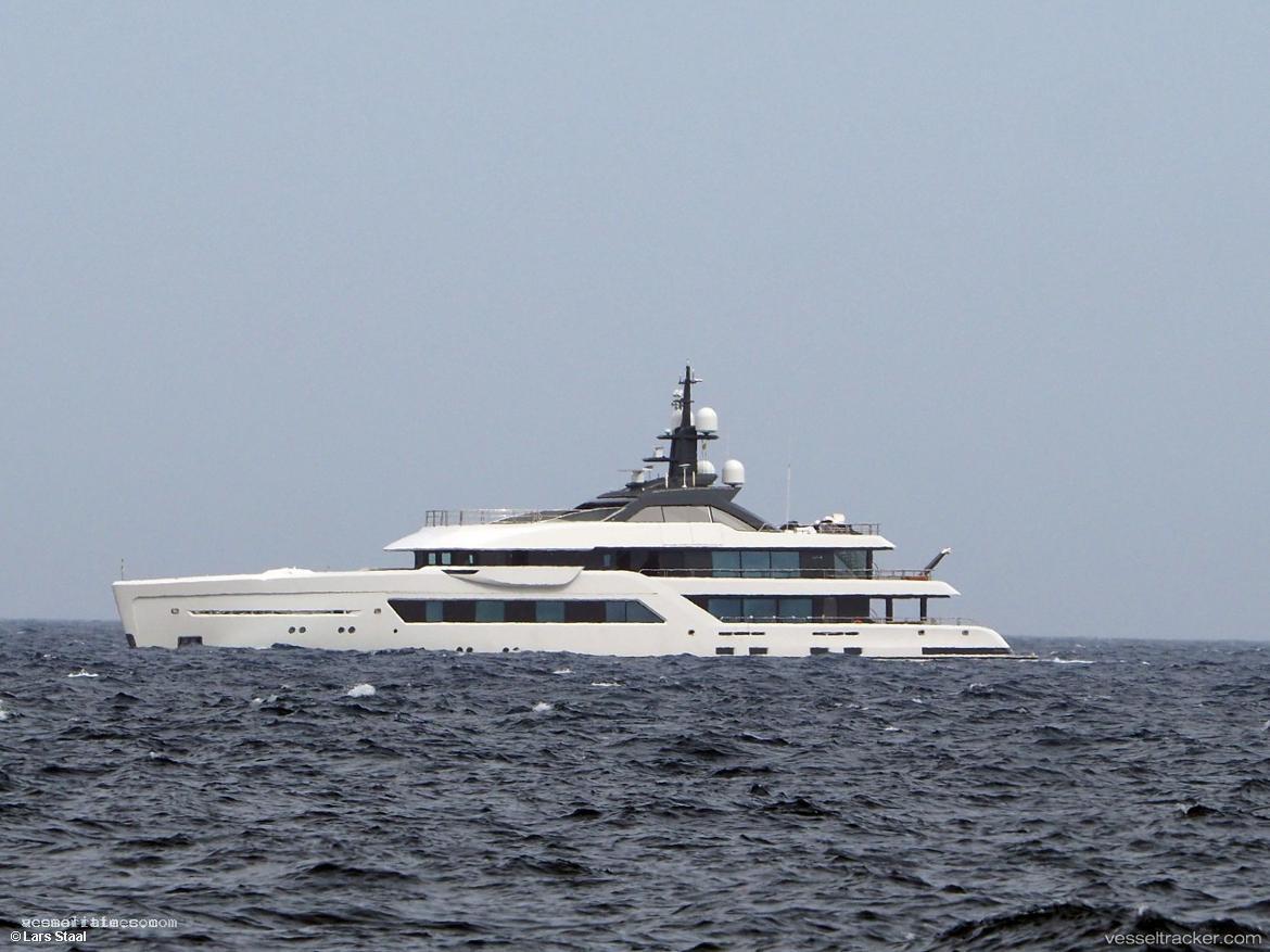 Entourage - Sailing Vessel vessel registered in Marshall Islands