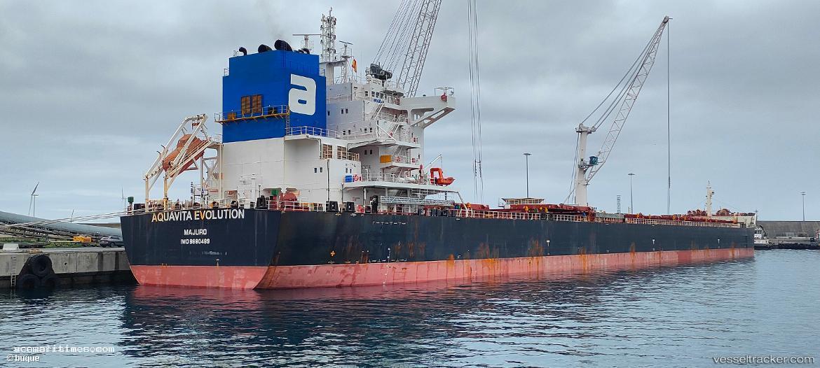 Aquavita-Evolution - Bulk Carrier vessel registered in Marshall Islands