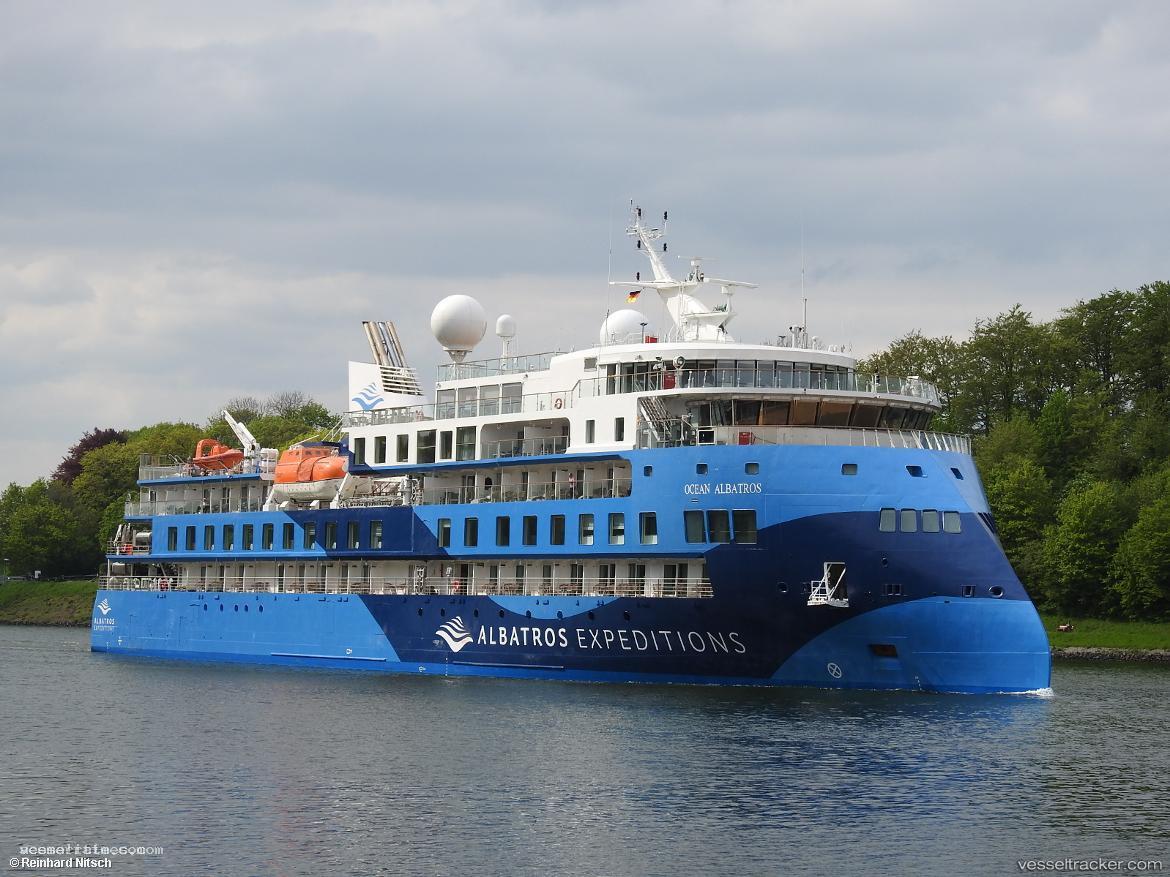 Ocean-Albatros - Cruise Ship vessel registered in Portugal