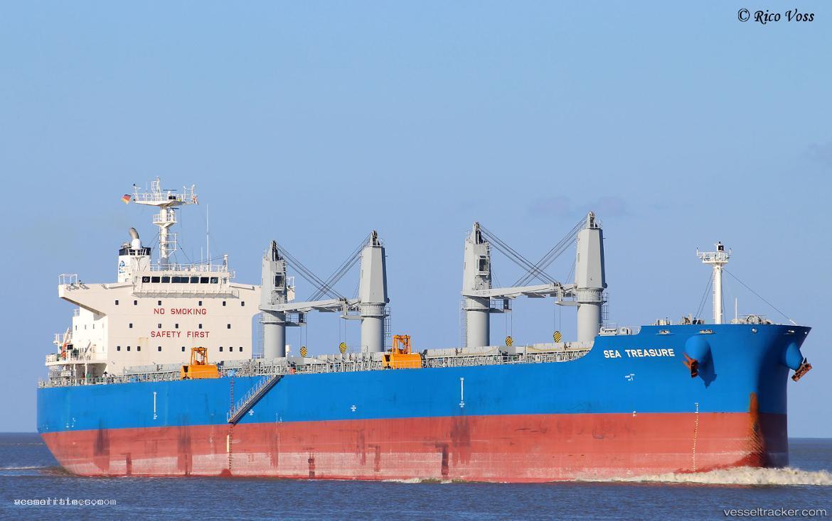 Sea-Treasure - Bulk Carrier vessel registered in Panama