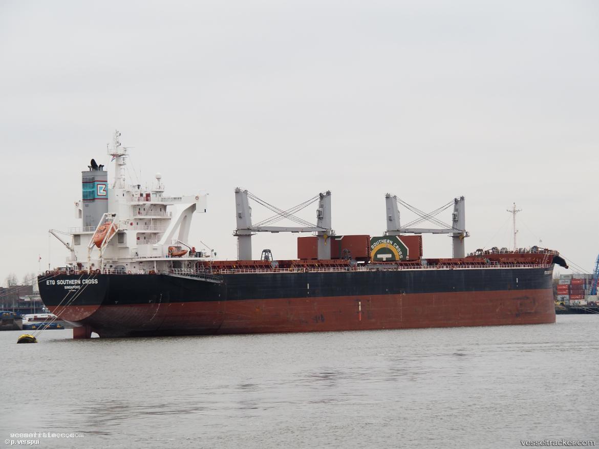 Etg-Southern-Cross - Bulk Carrier vessel registered in Singapore