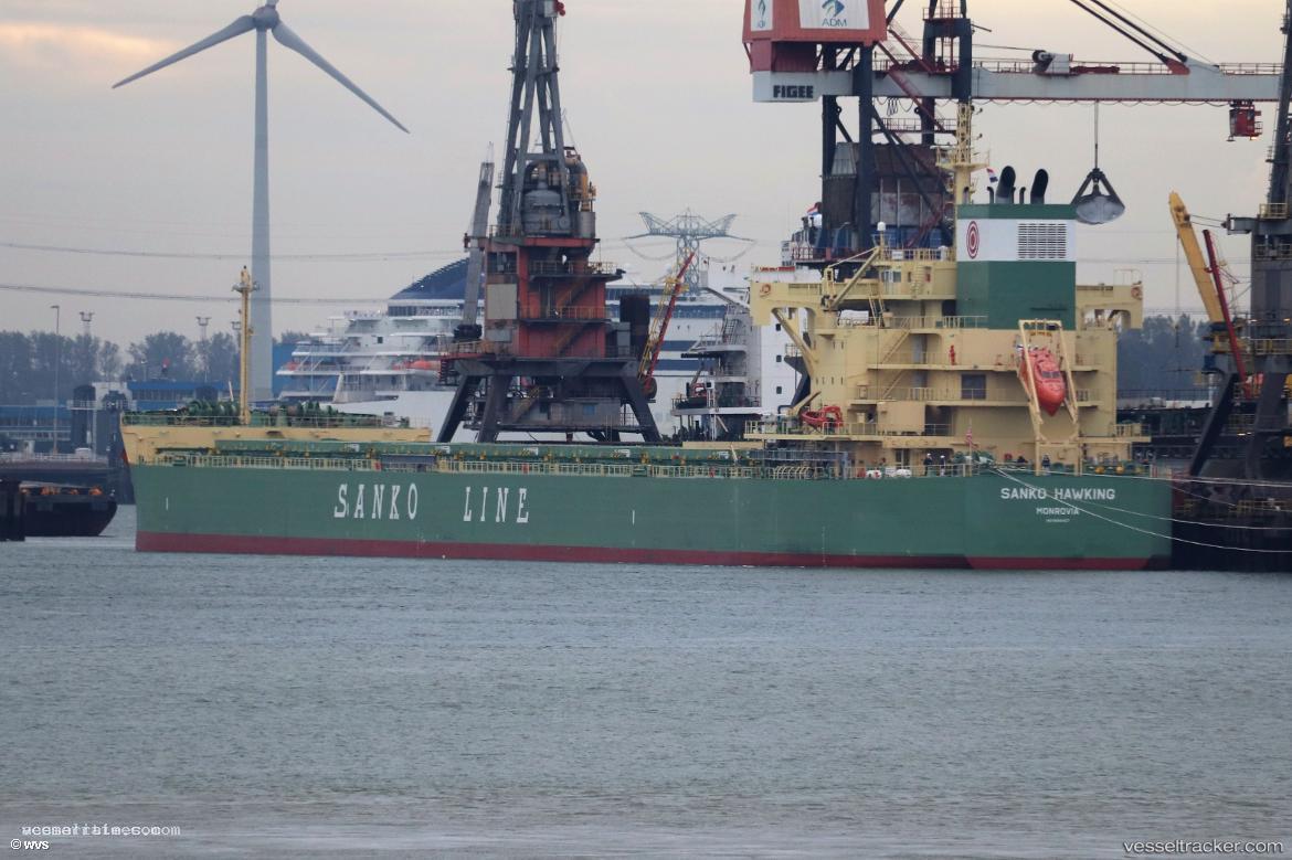 Peak-Haku - Bulk Carrier vessel registered in Liberia